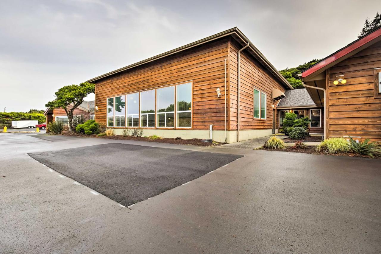 Comfortable Lincoln City Condo With Patio And Views! Exteriér fotografie